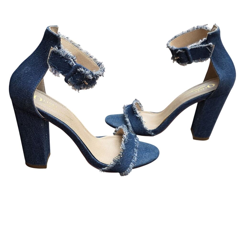 Olivia Ferguson Denim Block Heel Sandals 7 Frayed Barely There Chic - Picture 6 of 10